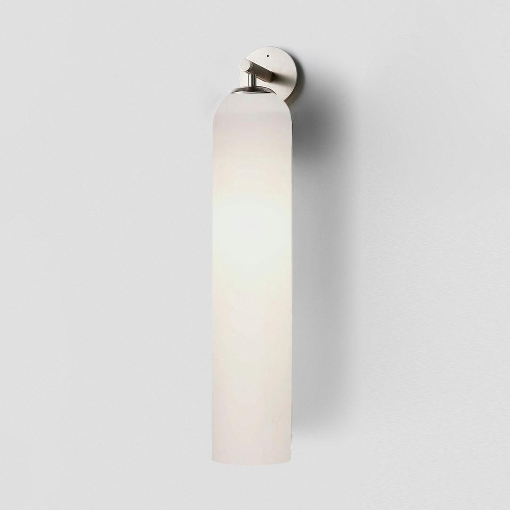 Apportez Chaleur et élégance avec la Sconce en Verre Artisanal