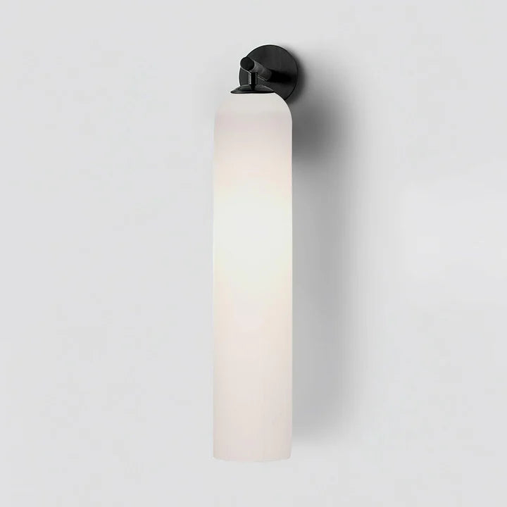Apportez Chaleur et élégance avec la Sconce en Verre Artisanal