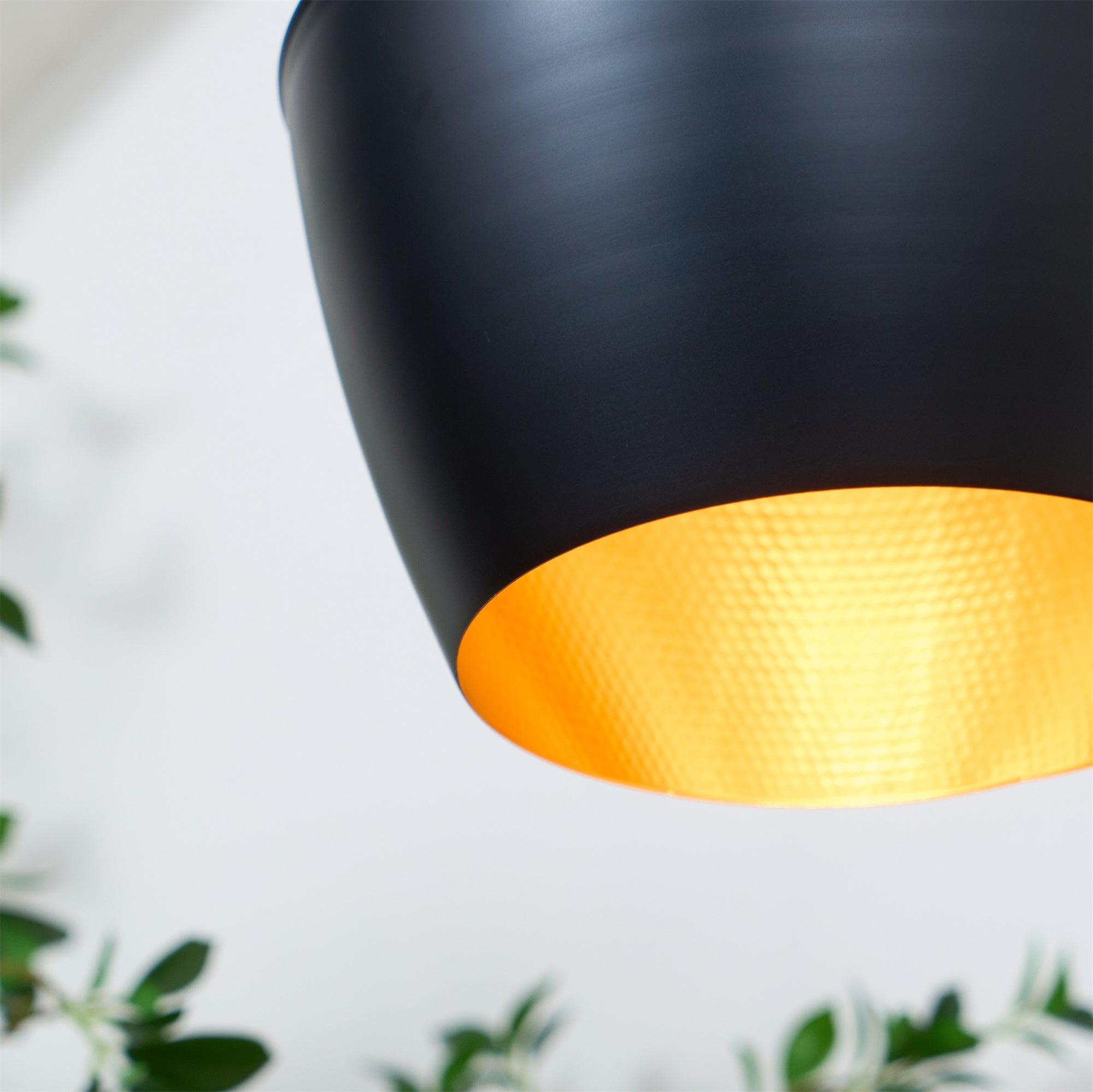 Illuminez votre Espace avec L'élégante Beat Hängeleuchte