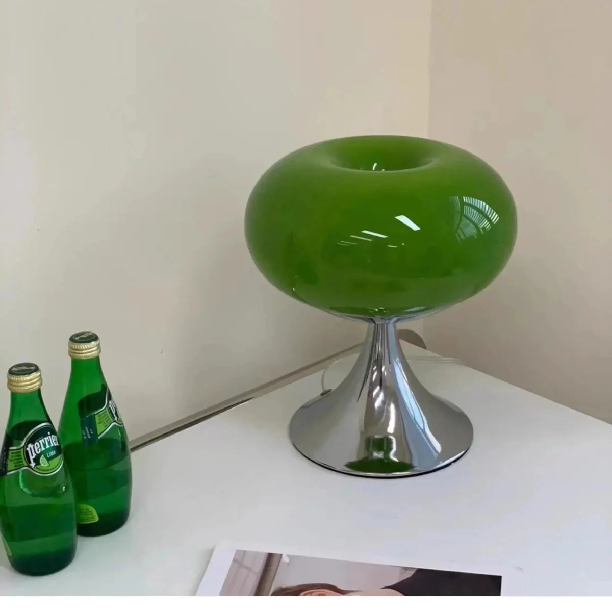 Lampe de Table Antique Pomme pour un éclat Doux et Accueillant