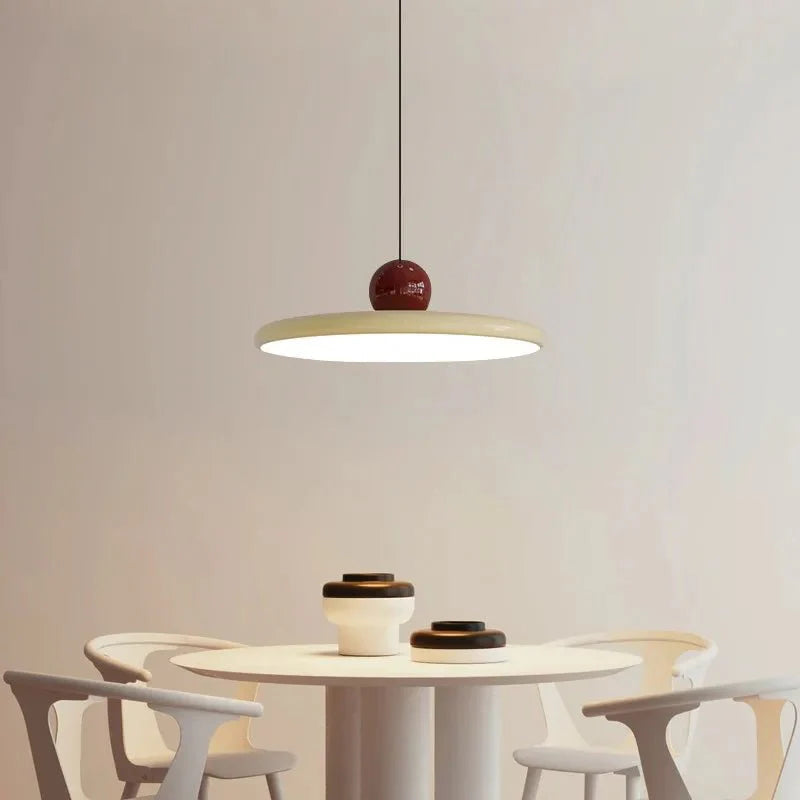 L'élégance Intemporelle avec la Bauhaus Elegance™ Glastischleuchte