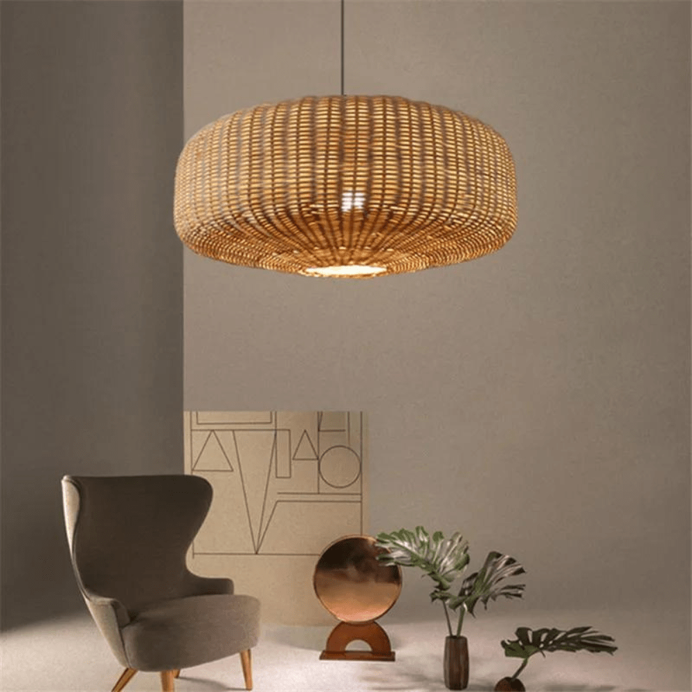 Illuminez votre Espace avec L'élégance Unique du Lustre en Rattan