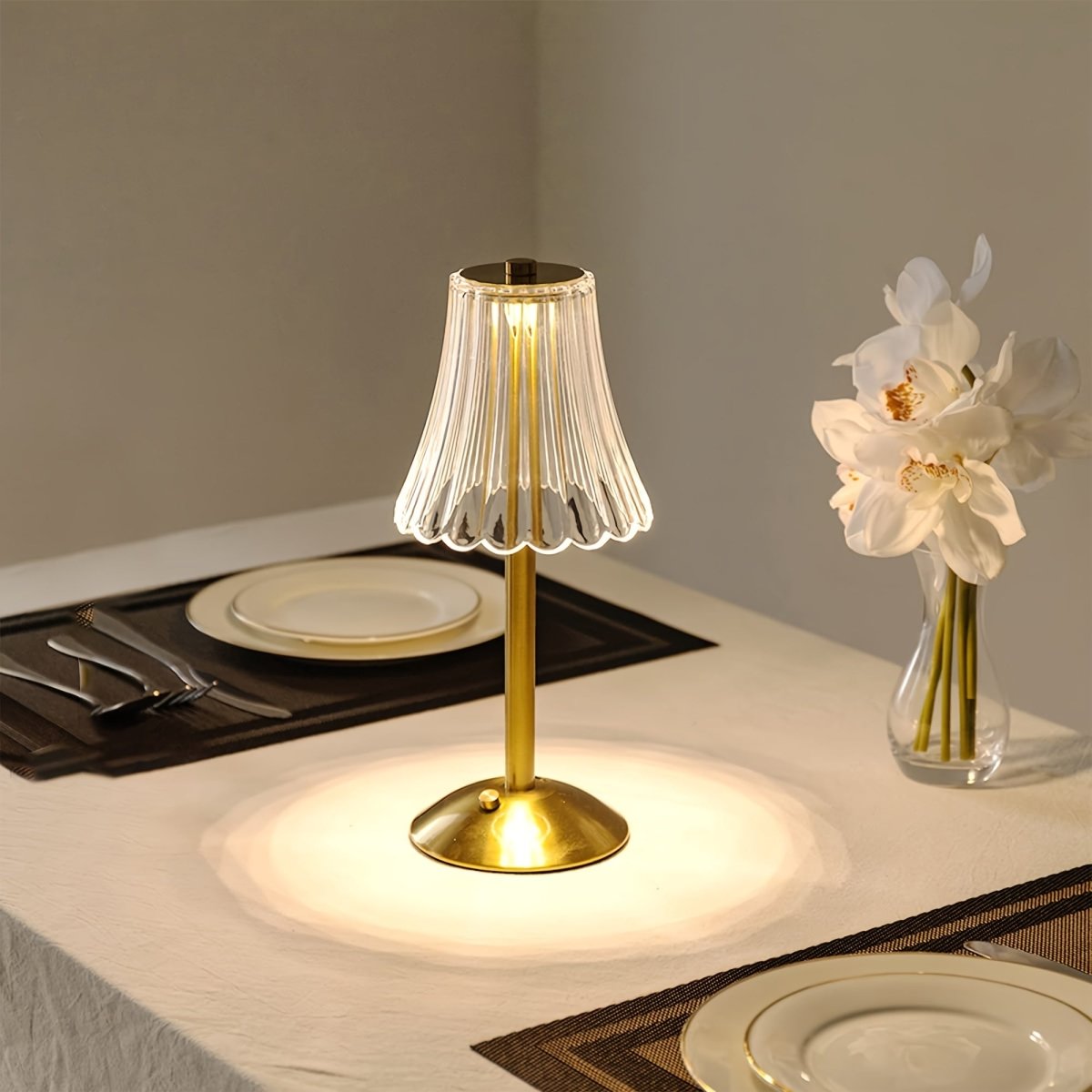 L'éclat D'élégance de la Lampe Crystaluxe pour votre Intérieur