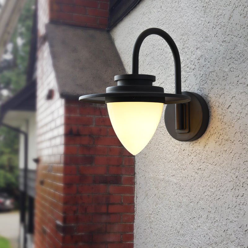 Illuminez votre Extérieur avec la Dennenappel Buitenwandlamp élégante