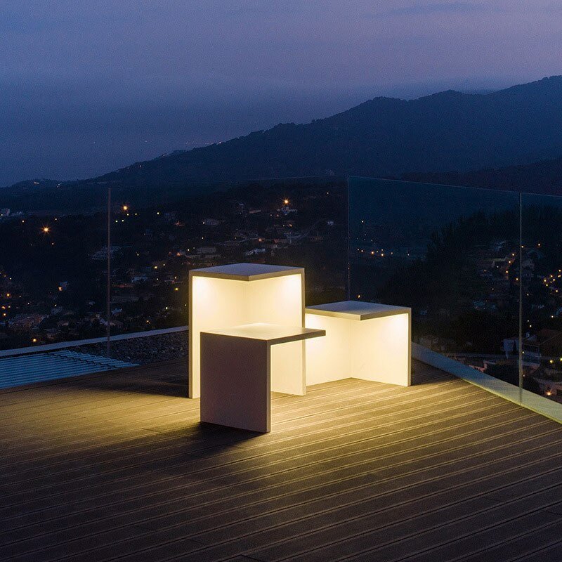 Illuminez votre Extérieur avec le Luminous Block élégant et Moderne