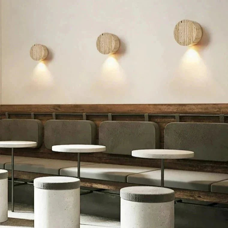 Illuminez votre Espace avec la élégante Lampe Murale Beige Travertijn