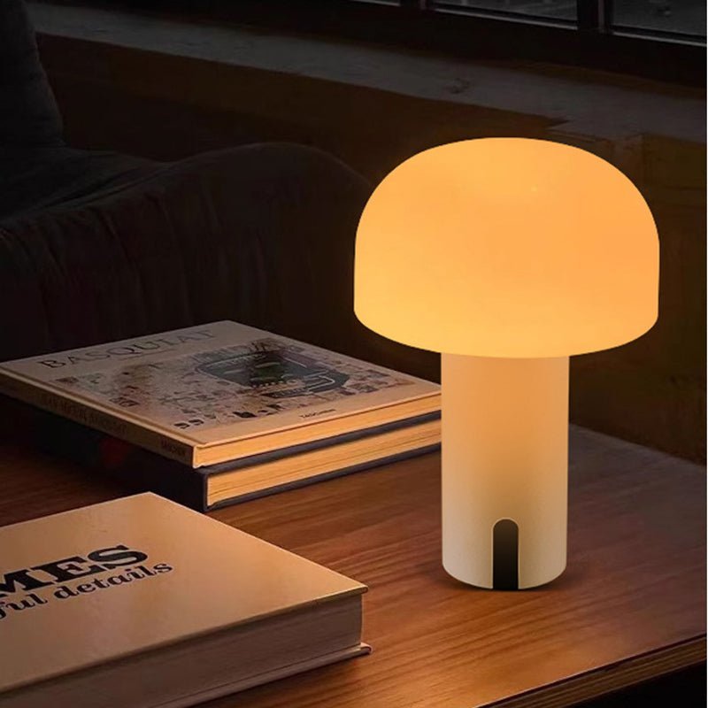 Lampe de Table Design Chapeau élégante et Dimmable pour Ambiance Cozy