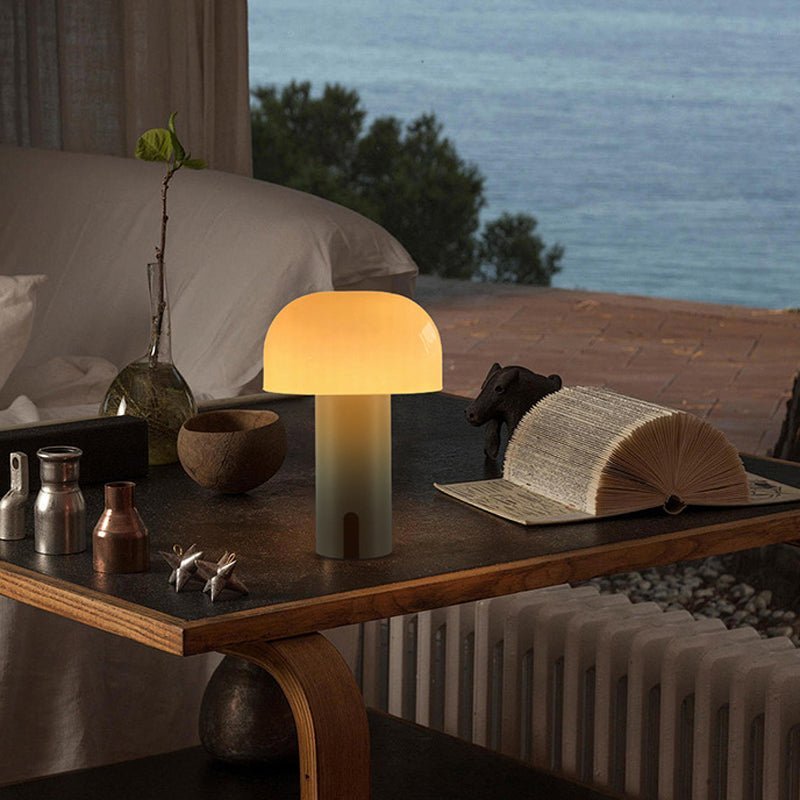 Lampe de Table Design Chapeau élégante et Dimmable pour Ambiance Cozy
