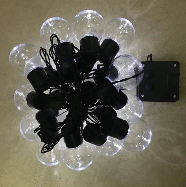 Apportez de la Magie à votre Jardin avec les Festoonglow Außenlichtslingers