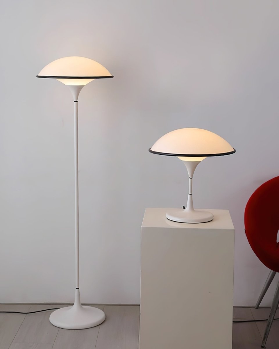 Nous Offrons la Lampe de Table Fontana, Alliant Rétro et Modernité