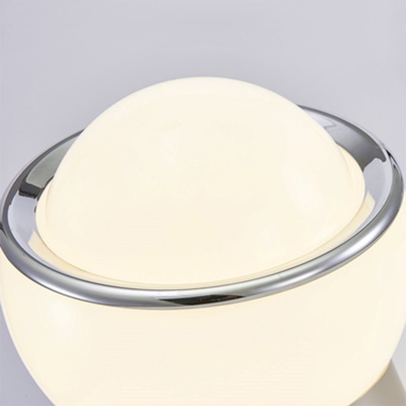 Cette Lampe Bauhaus est L'élégance Fonctionnelle à la Française