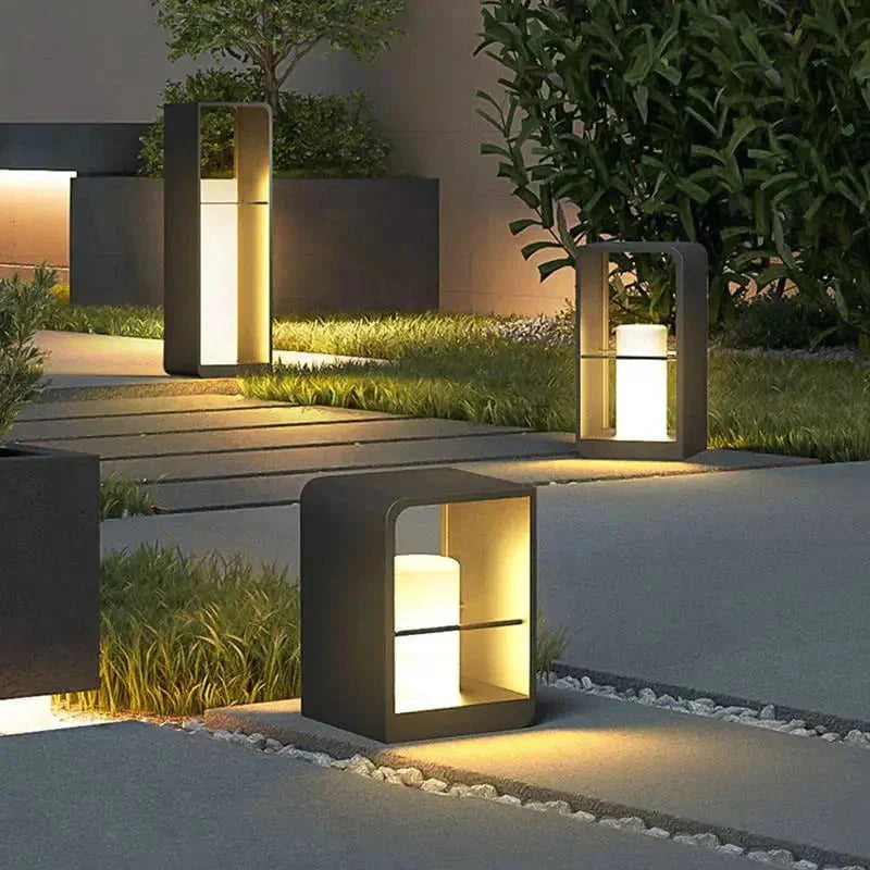 Ajoutez élégance et Durabilité à votre Jardin avec notre Lanterne Solaire