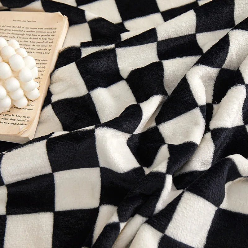 Douceur Amoureuse avec notre Couverture en Coral Fleece