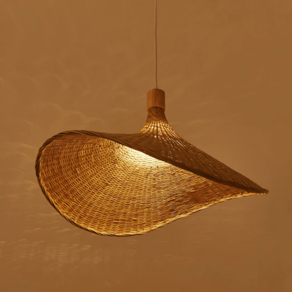Suspension en rattan pour une atmosphère chaleureuse et naturelle, hängelampe aus rattan