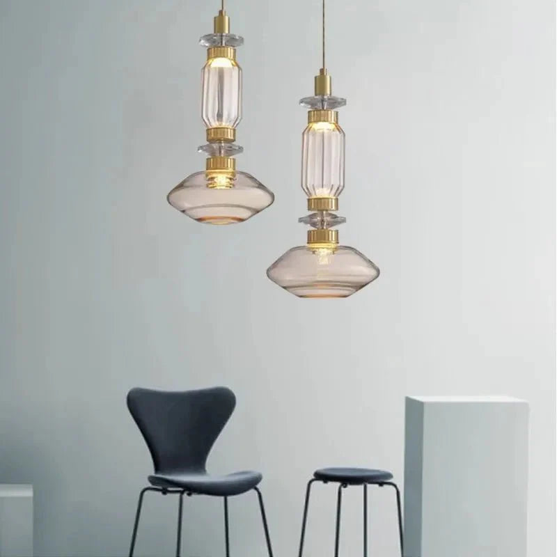 Apportez de la Magie avec notre Kunstglas Flaschen Hängeleuchte Unique
