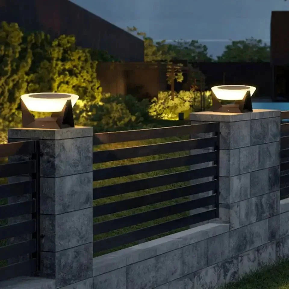 Augmentez L'atmosphère avec la Landing Außenlampe Solaire élégante