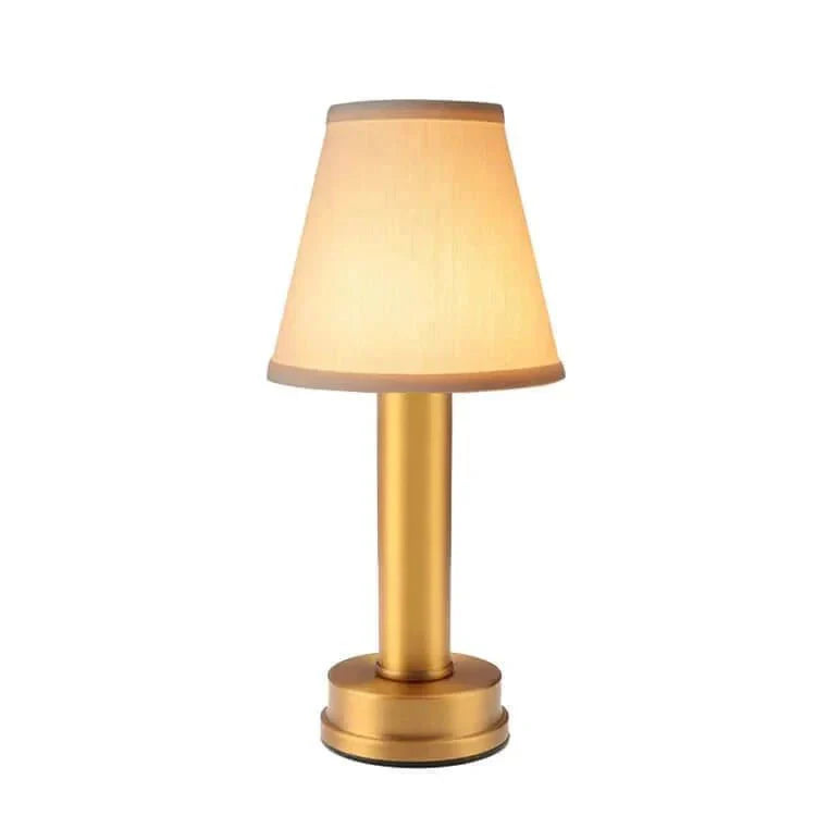 Table Lamp élégante : un Hauch de Lumière Douce et Moderne