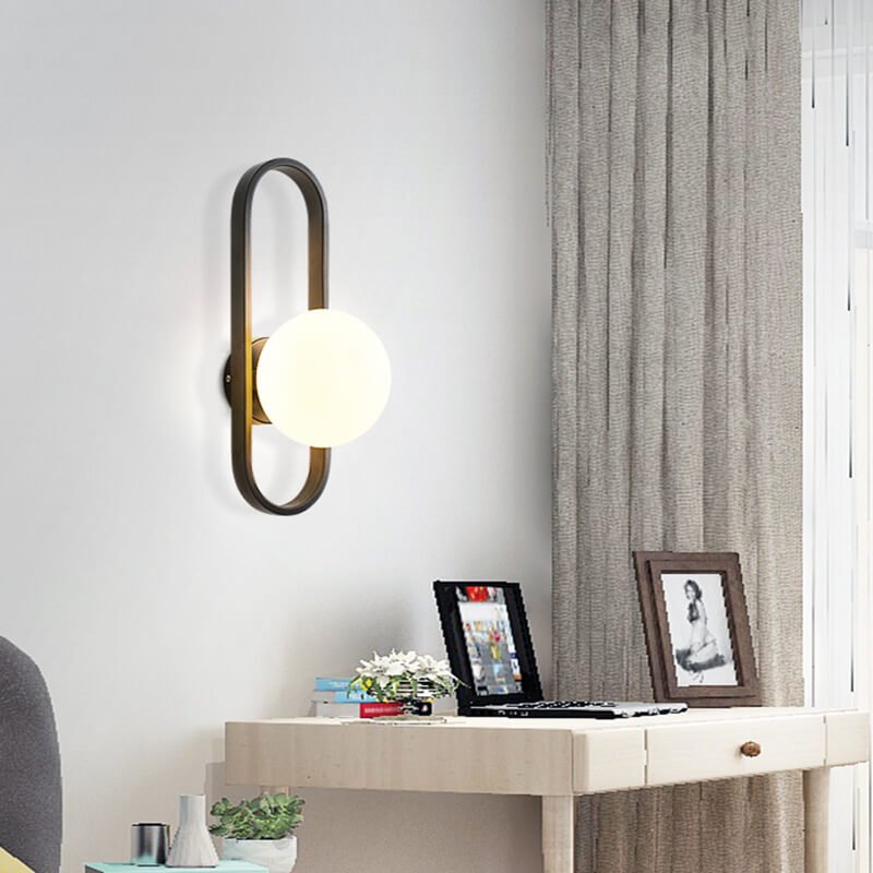 Éclairez votre Espace avec la Moderne Wandlampe à Glaskugel