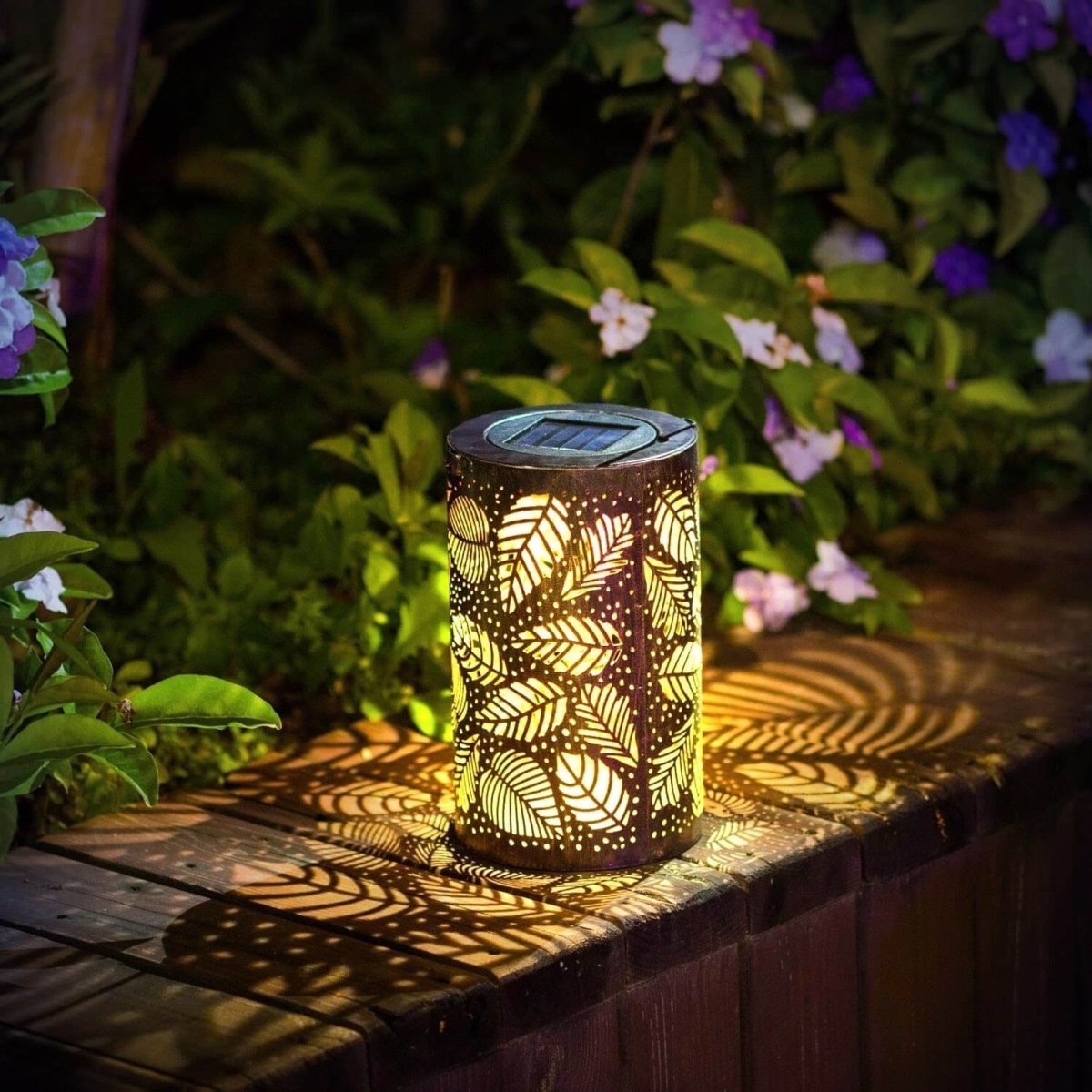 Lumière de Feuille : élégance Melancolique pour votre Paradis Tropical