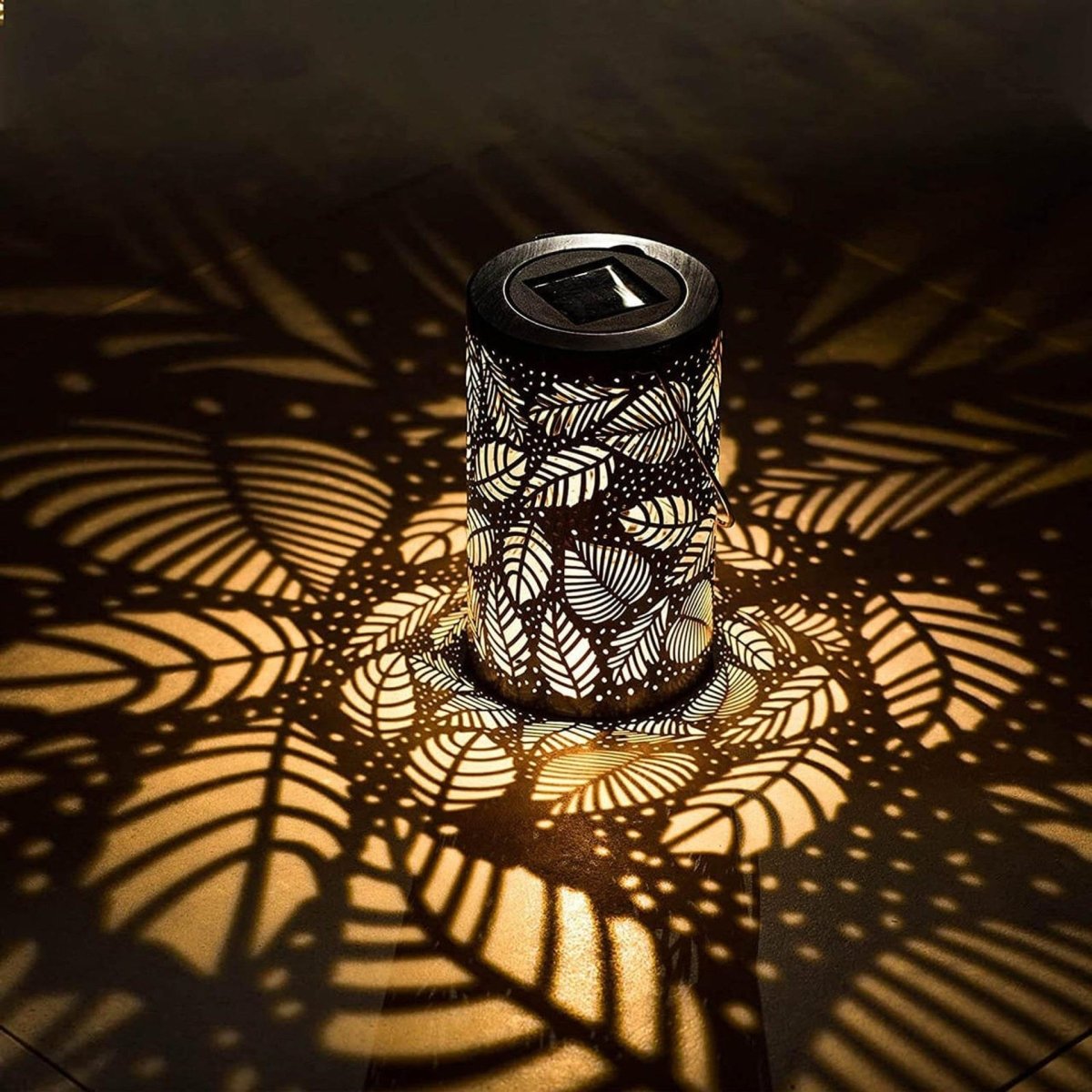 Lumière de Feuille : élégance Melancolique pour votre Paradis Tropical