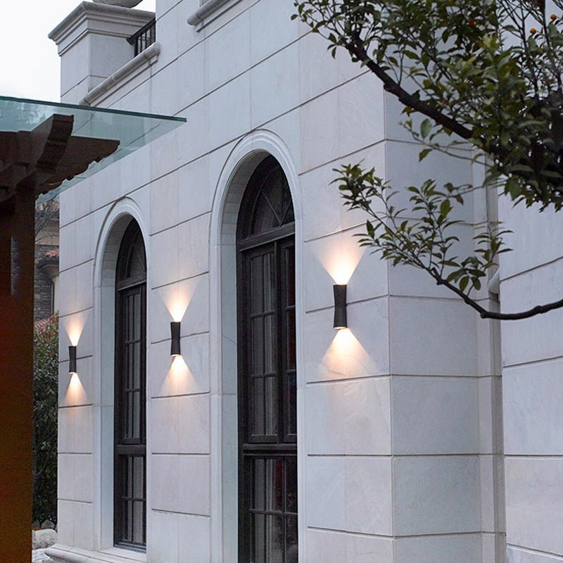 Illuminez votre Extérieur avec une Lampe Led Minimaliste Parfaite pour Jardins