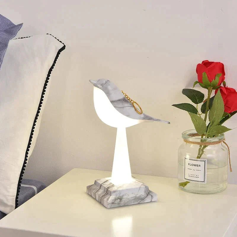 L'amour Naturel avec la Lampadaire Ekster Vogel élégante