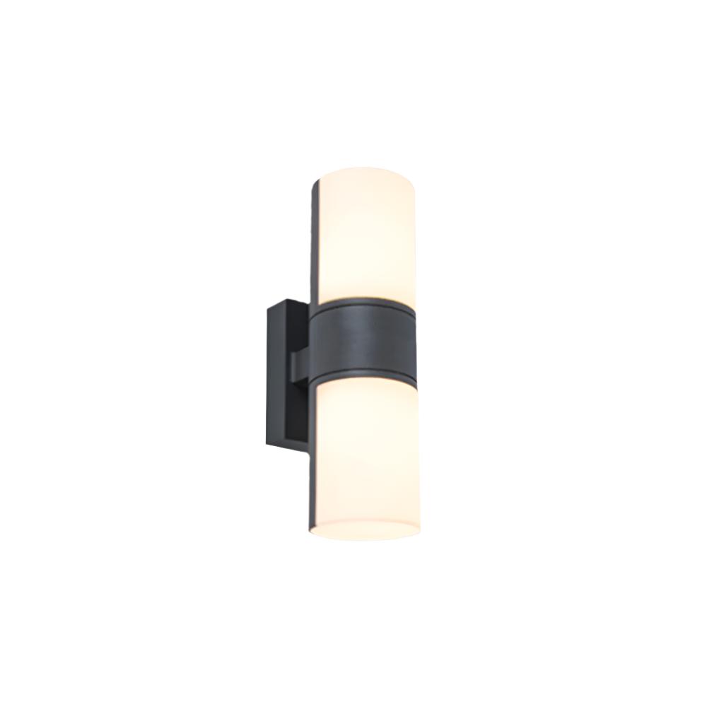 Éclairez votre Extérieur avec une Lampe en Métal et Acrylique Moderne