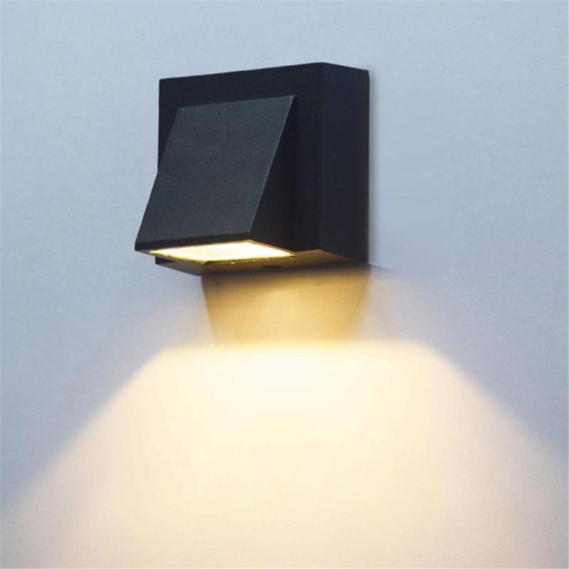 Éclairez vos Espaces Extérieurs avec la Charmante Orr Moderne Métall Led