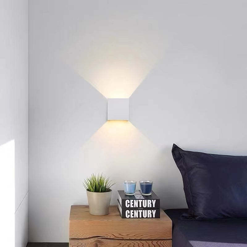 Apportez du Style à votre Espace avec la Lampe Led Réglable élégante