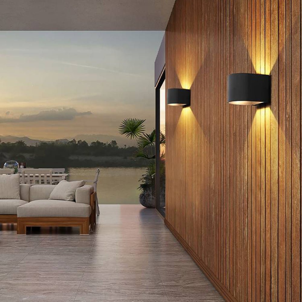 Illuminez votre Maison avec la Lampe Murale Extérieure Orr Moderne
