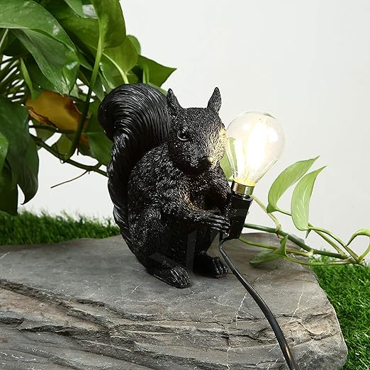 Cette Lampe est un Amour de Décoration en Forme D'écureuil