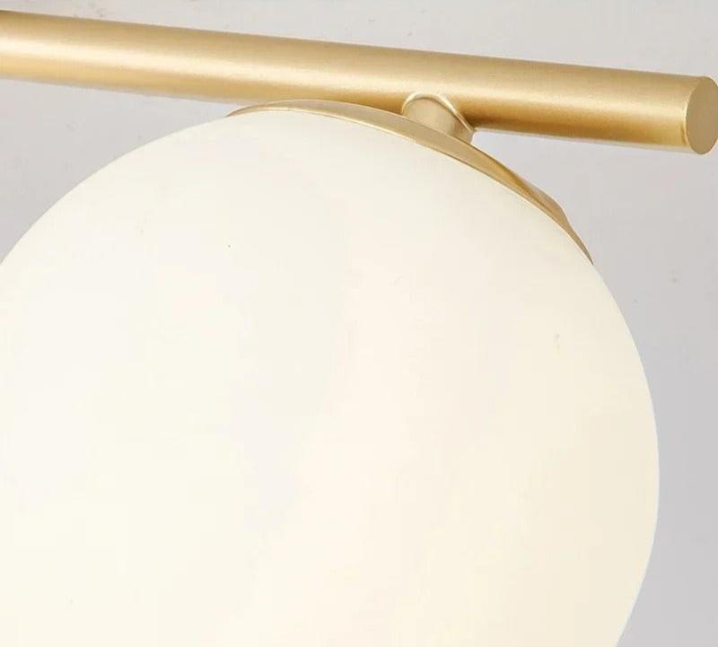 Lampadaire Led en Verre, élégance Dorée pour votre Intérieur Chaleureux