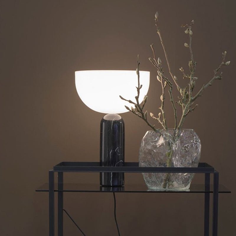 Illuminatez votre Espace avec la Beauté de la Lampe Raja en Marbre
