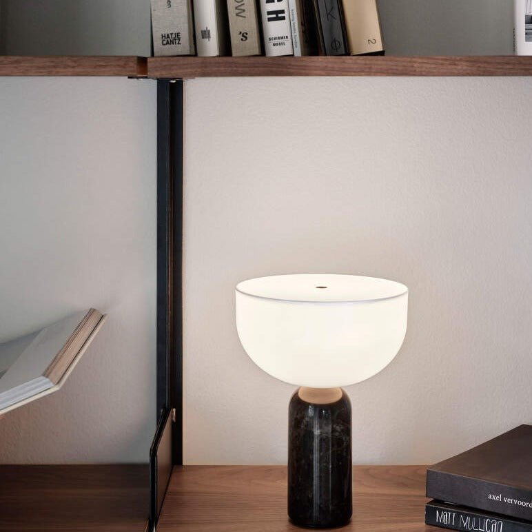 Illuminatez votre Espace avec la Beauté de la Lampe Raja en Marbre