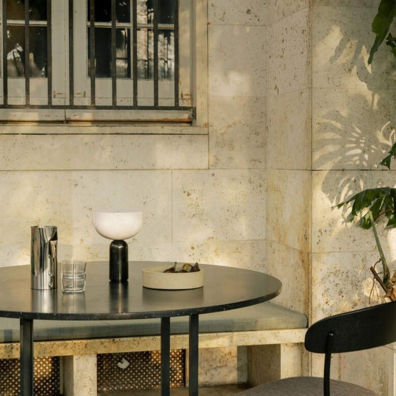 Illuminatez votre Espace avec la Beauté de la Lampe Raja en Marbre