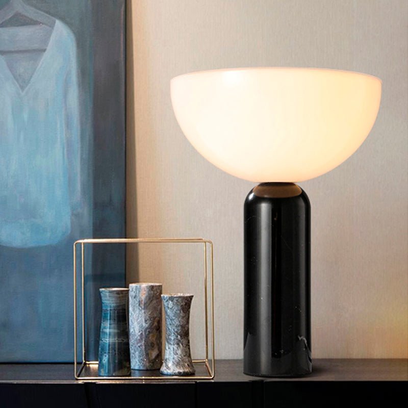 Illuminatez votre Espace avec la Beauté de la Lampe Raja en Marbre