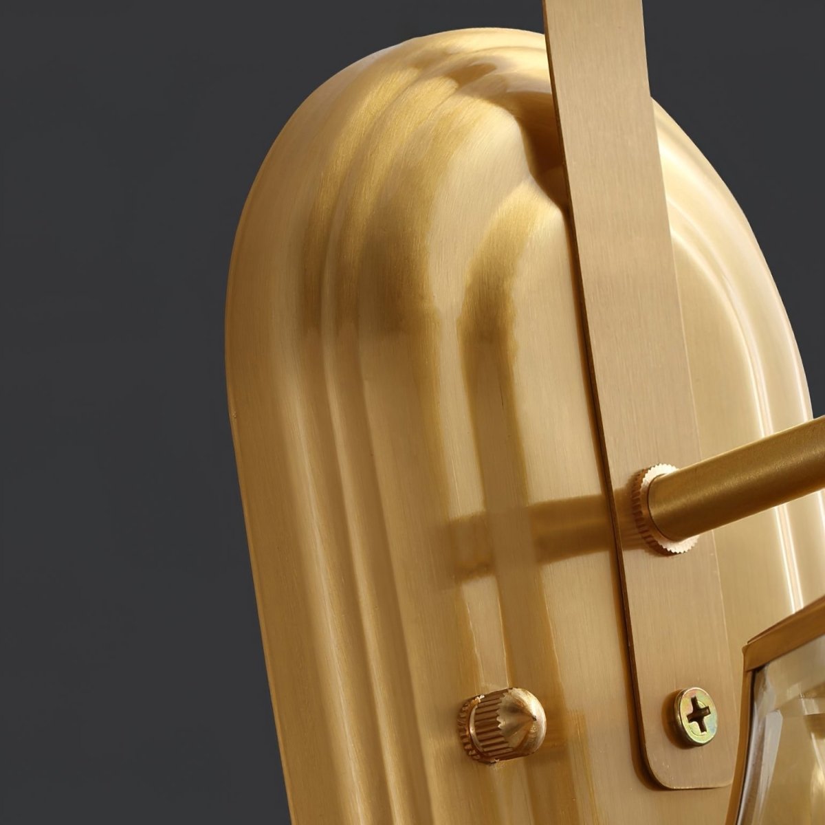 Éclairez votre Extérieur avec la Lampe Murale Retro Newbury élégante