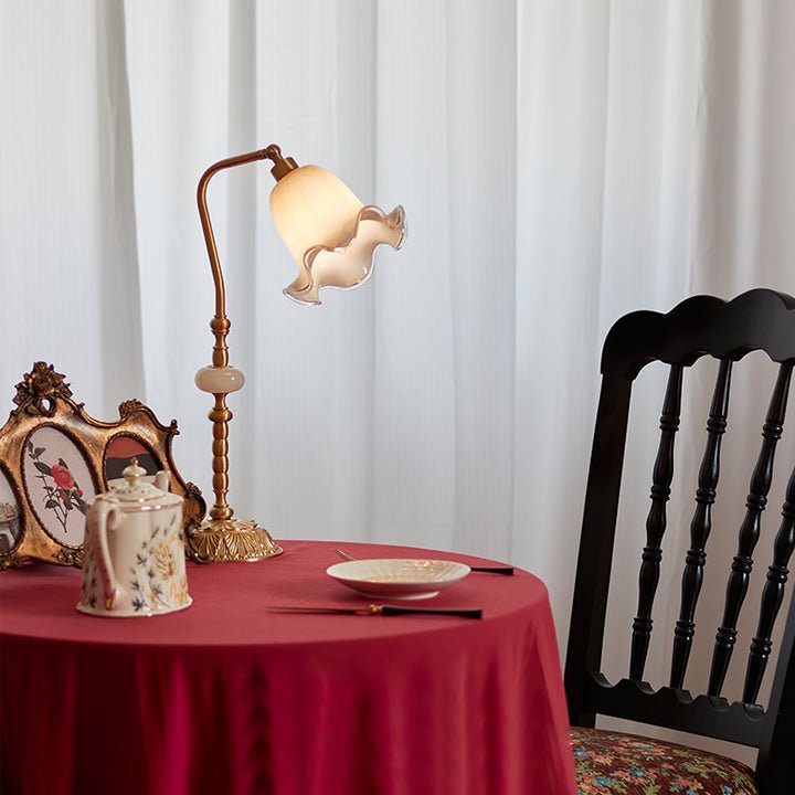 Lampe Rose au Design Vintage et élégant en Laiton Massif