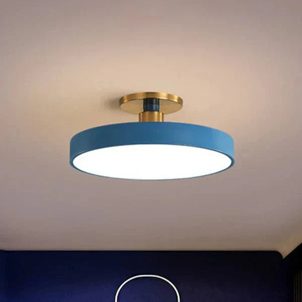Laissez-vous Séduire par le Design Minimaliste de la Lampe Roundglow