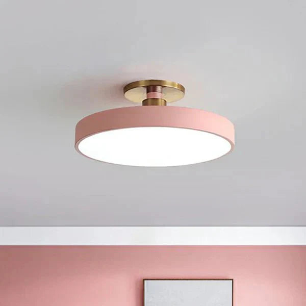 Laissez-vous Séduire par le Design Minimaliste de la Lampe Roundglow