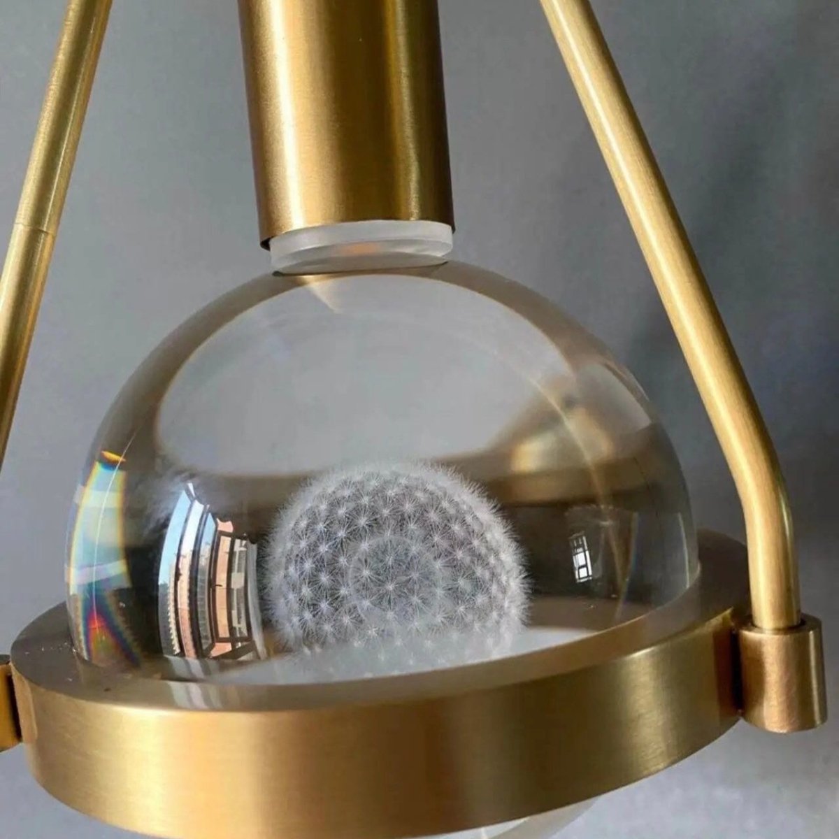 Éclairez votre Espace avec la Lampe Pendante Rowan Nordic Gold