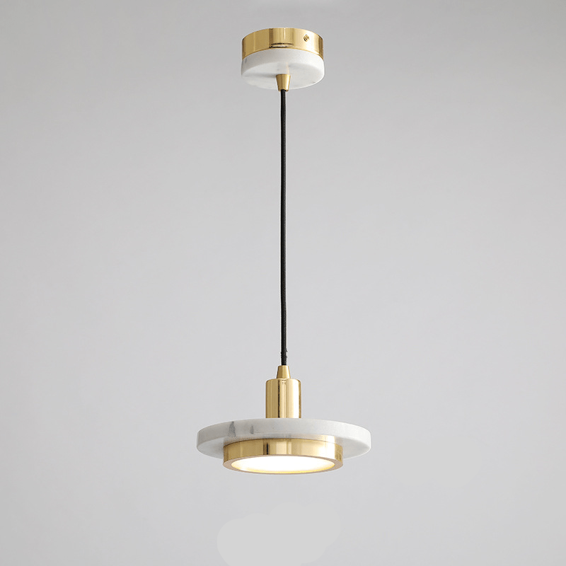 Lumineuse élégance: une Lampe en Marbre Raffinée et Moderne