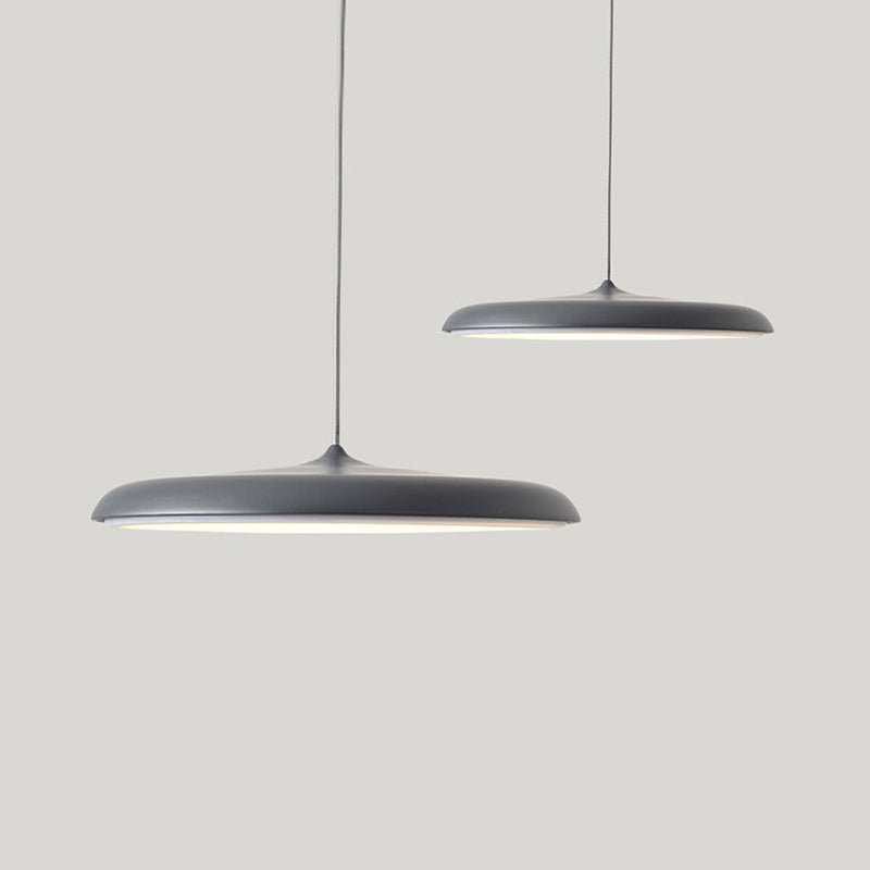 Lumière Suspendue élégante pour une Ambiance Chaleureuse à Table
