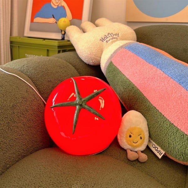 Cette Lampe Tomate éclatante pour une Atmosphère Chaleureuse