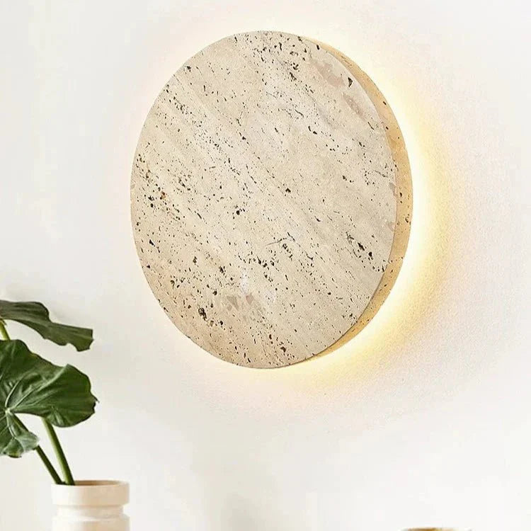 Apportez de la Chaleur avec la Lampe Murale Ronde en Travertin Stein