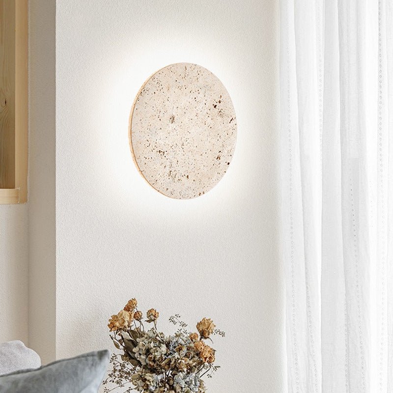 Apportez de la Chaleur avec la Lampe Murale Ronde en Travertin Stein