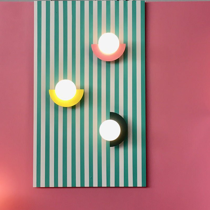 Lampe Murale Valentina: élégance Moderne pour votre Salon