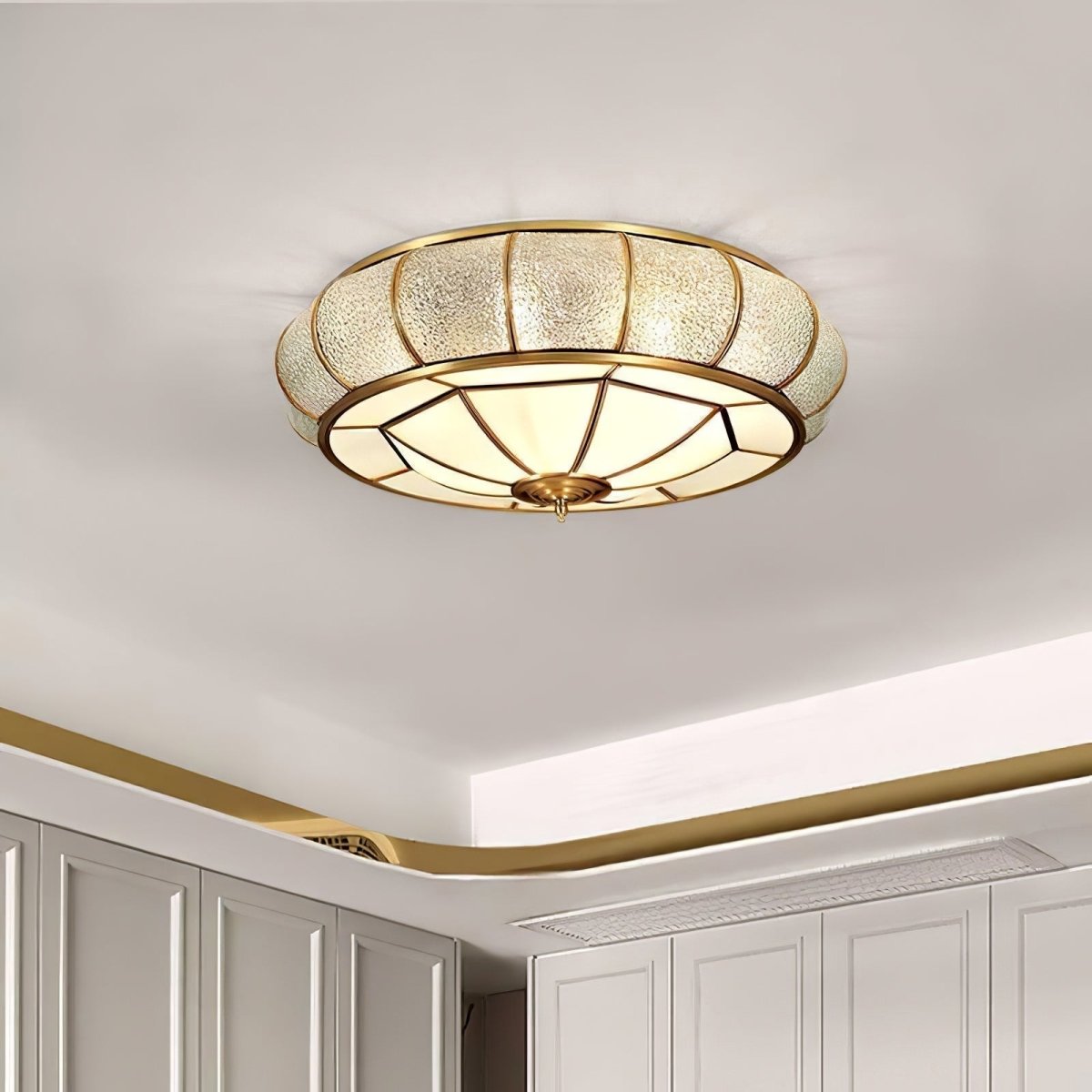 Éclairez votre Espace avec L'élégante Ronde Illumination Raffinée
