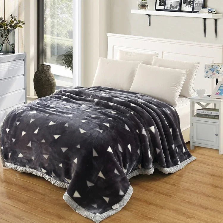 Douceur et Chaleur pour vos Nuits Froides avec notre Couverture Luxueuse