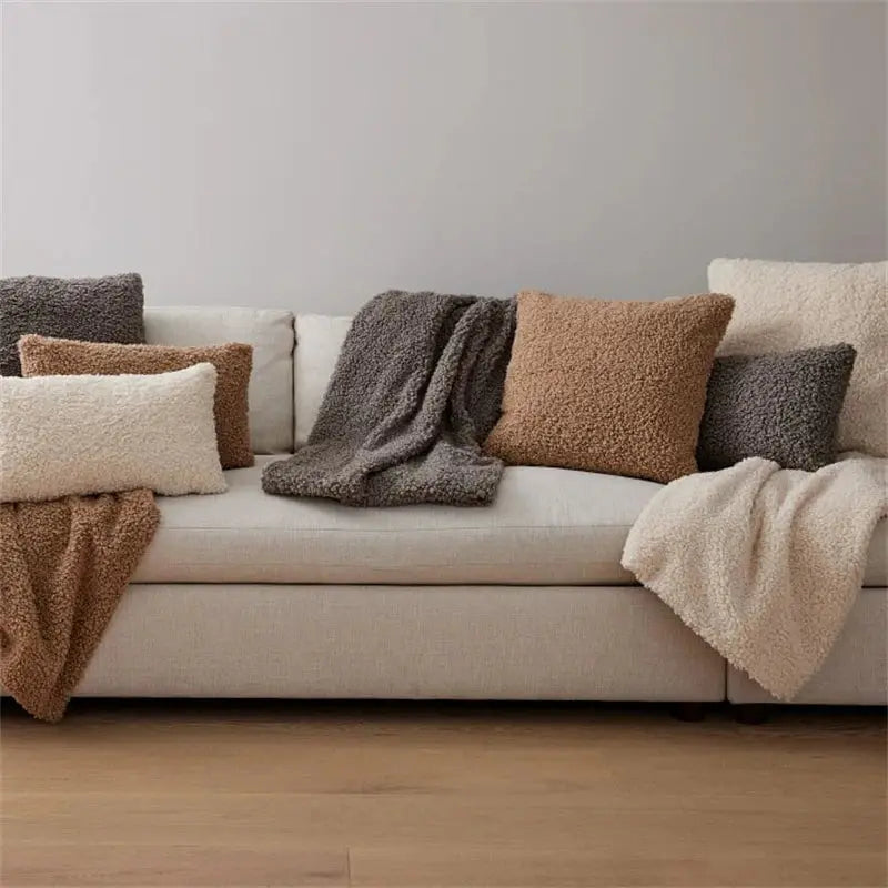 Coussin avec fourrure - Parfait pour l'hiver Sosho